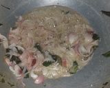 A picture of step 5 of Palak tomato curry with cream.
