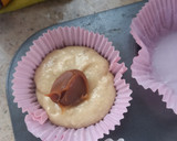 Foto del paso 3 de la receta: Muffins de banana con dulce de leche 🧁