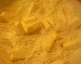A picture of step 1 of sunshine's cream apple tart.