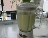 A picture of step 8 of Broccoli Stem Potage.