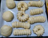 Foto langkah ke 5 dari resep Roti (ala KSB Victoria Bakes).