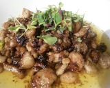 Foto del paso 5 de la receta: Mollejas de cordero frita con hierbas provenzales y cebolla