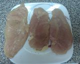 A picture of step 2 of Slow Cooker Chicken Cordon Bleu.