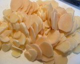 A picture of step 1 of Spring Ginger Simmered in Honey.