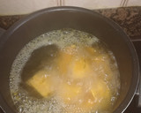 Foto del paso 1 de la receta: Bolas de boniato rellenas de salchicha