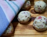 Foto del paso 9 de la receta: Pancitos con salame y semillas