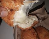 Foto langkah ke 5 dari resep Mozzarella Corndog Tanpa Telur --enak & gampang--.