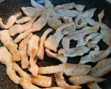 A picture of step 4 of Hearty Sautéed Pork with Sauce.