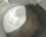 A picture of step 2 of Banana Milkshake.
