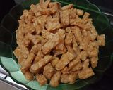 Foto langkah ke 1 dari resep Tumis Tempe Pedes Nyemek.