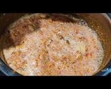A picture of step 5 of Gajar- beetroot halwa in pressure cooker.