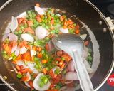 A picture of step 8 of शेजवान फ्राइड राइस (shejwan fried rice recipe).