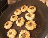 A picture of step 4 of Flower-Shaped Chinese Chive Dumplings.