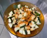 Une image de l'étape 4 de Purée de courgette aux épices et persil.