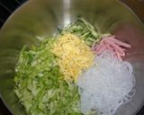 A picture of step 3 of Cellophane Noodles and Lettuce Salad with Mayonnaise.