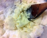 A picture of step 1 of Sig's Zebra Butter and Vanilla Cookies.