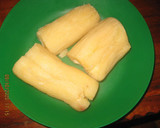 Foto del paso 1 de la receta: Empanadas de Yuca rellenas con bacon y queso