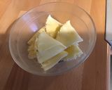 Une image de l'étape 7 de Pommes de terre rattes au jambon cru tête de moine ail et persil.