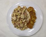 Foto del paso 2 de la receta: Pollo al champignon con jamón crudo y papas doradas