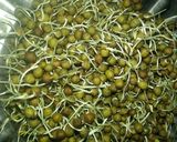 पोहा स्प्राउट्स नमकीन (poha sprouts namkeen recipe in Hindi) रेसिपी चरण 1 फोटो