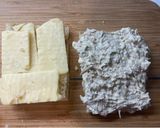 A picture of step 4 of Mayo shredded chicken with melted cheese sandwich.