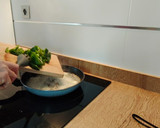 Foto del paso 1 de la receta: Patatas a lo pobre con garbanzos/ receta vegana