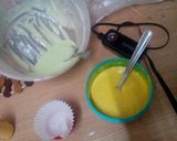 Foto langkah ke 3 dari resep Bolu kukus mekar melon magic com.
