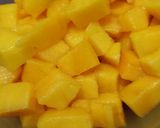 Foto langkah ke 2 dari resep Mango Milk Froot Loops.