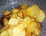 A picture of step 1 of Potato pizza.