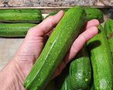 A picture of step 1 of Kousa (Syrian Stuffed Squash).