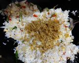 Foto langkah ke 2 dari resep Nasi goreng teri medan #pr_wantuteri.