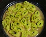 Foto langkah ke 5 dari resep Dadar Gunting Pandan.