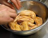 A picture of step 2 of Roasted Chicken Wings ♪.