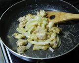 A picture of step 4 of Substantial Macaroni Au Gratin with Spinach.