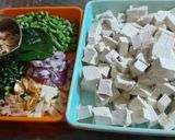 Foto langkah ke 1 dari resep OSENG TAHU, BUNCIS CABE IJO.