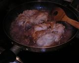 A picture of step 4 of Super-Simple! Chicken Thighs and Onion Simmered in Sauce.