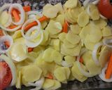 Foto del paso 1 de la receta Trucha al horno con base de patatas y alioli