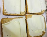 A picture of step 3 of Air Fryer Multigrain Bread Pizza.