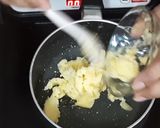 A picture of step 1 of Sattu ke laddoo.
