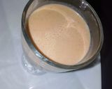 A picture of step 3 of Chocolate date smoothie.