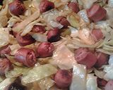 A picture of step 5 of Hotdog and cabbage Okazu.