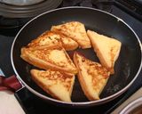 A picture of step 4 of French Toast.