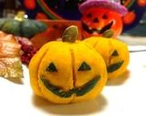 A picture of step 7 of Halloween Pumpkin Bundles.