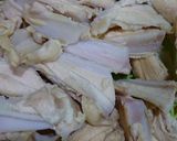 Hình bước làm 1 của món Sụn gà chiên mắm tỏi