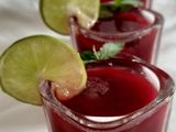 બીટરૂટ સ્મૂધી શોટ્સ (Beetroot Smoothie Shots Recipe In Gujarati)