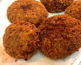 A picture of step 6 of Crunchy Outside, Fluffy Inside Minced Pork Cutlet.