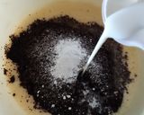 Foto langkah ke 3 dari resep Martabak Oreo Gulung.
