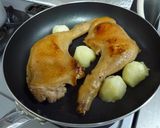A picture of step 9 of Roasted Chicken In a Frying Pan.