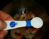 Shrimp, Egg and Pea fried rice recipe step 3 photo