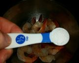 A picture of step 3 of Shrimp, Egg and Pea fried rice.